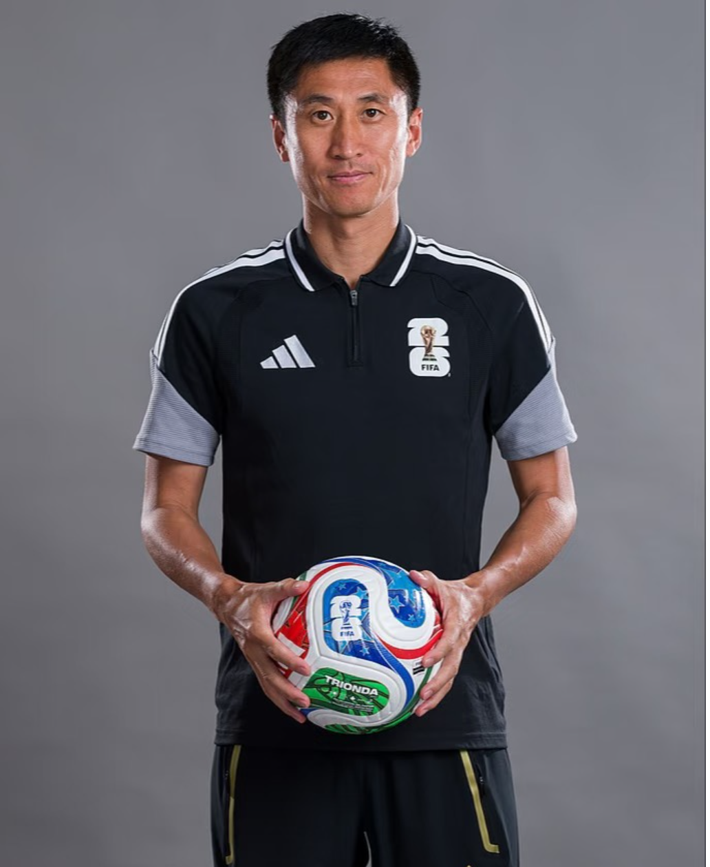 南非球员听不懂裁判英语一脸懵,FIFA:“那您看看这版花开富贵~” 南非球员听不懂裁判英语一脸懵,FIFA:“那您看看这版花开富贵~”